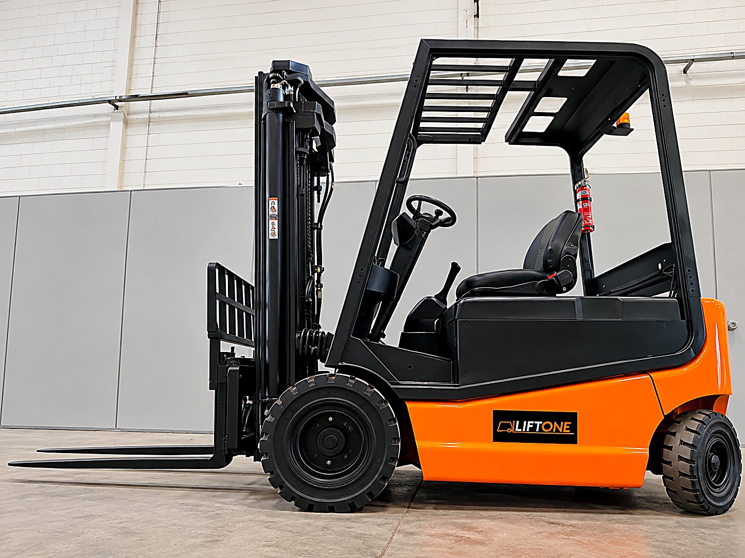 Equipe LiftOne pronta para atender